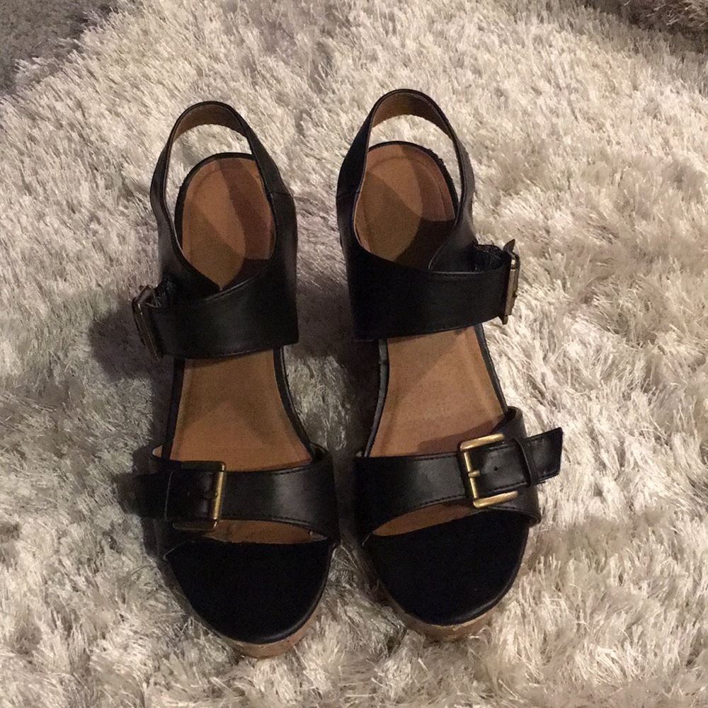 Black Wedges - Picture 2 of 8
